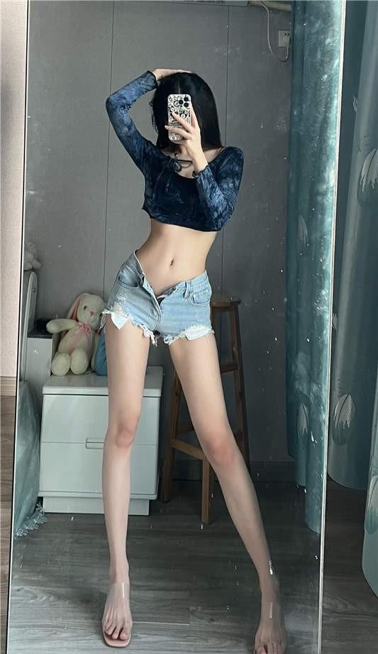 刘雅萌 - 牛仔短裤辣妹 [47P/120MB]