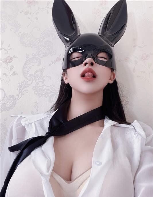 姐姐_LaLion - 臣服女王 [9P/29MB]